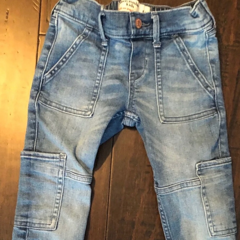 Abercrombie and Fitch Girls Jeggings size 5/6